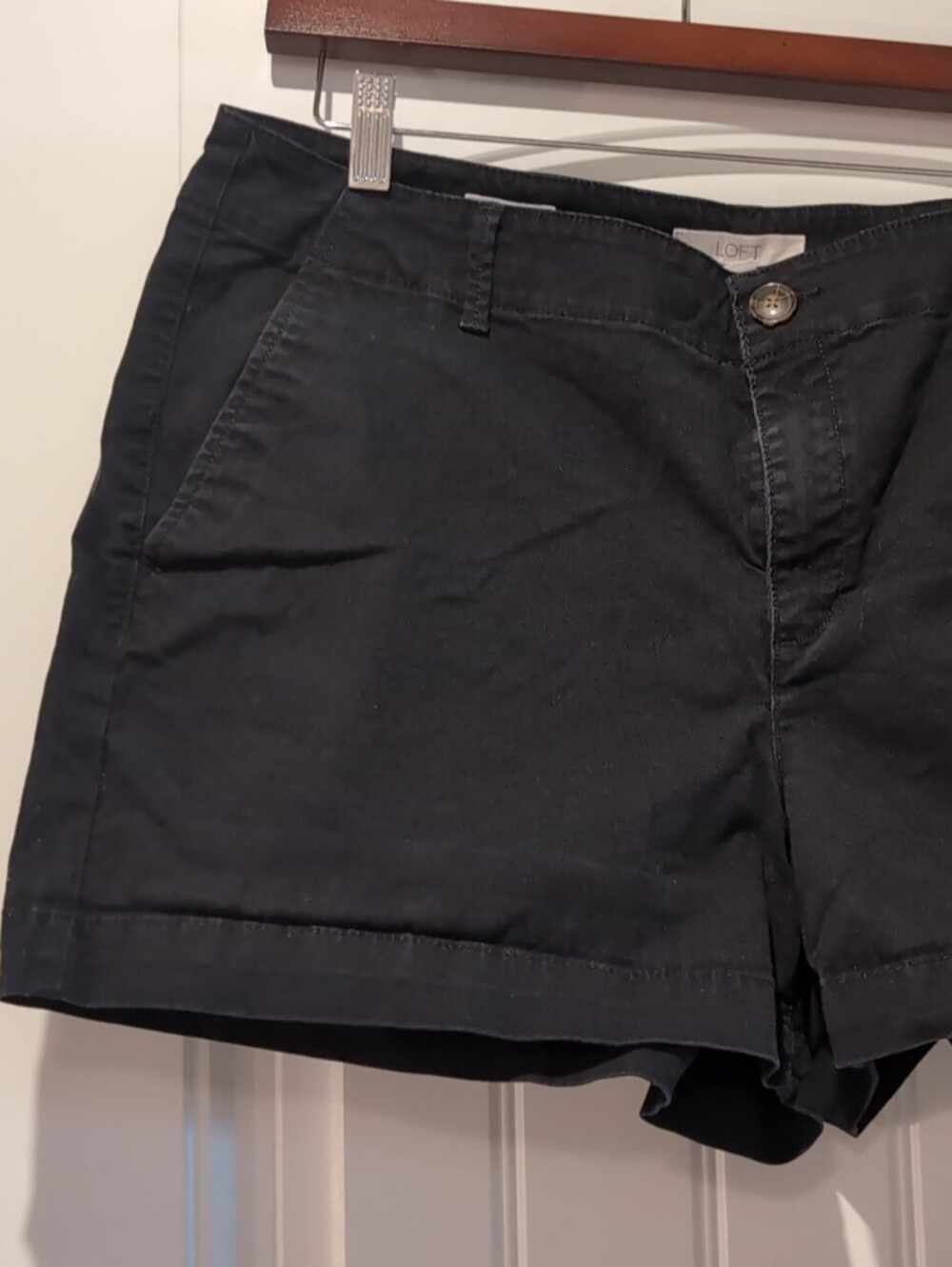 LOFT Black Flat-Front Woman's Shorts